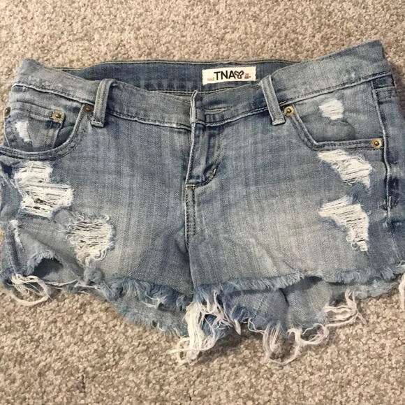 Aritzia TNA denim shorts size 25 - Picture 1 of 2